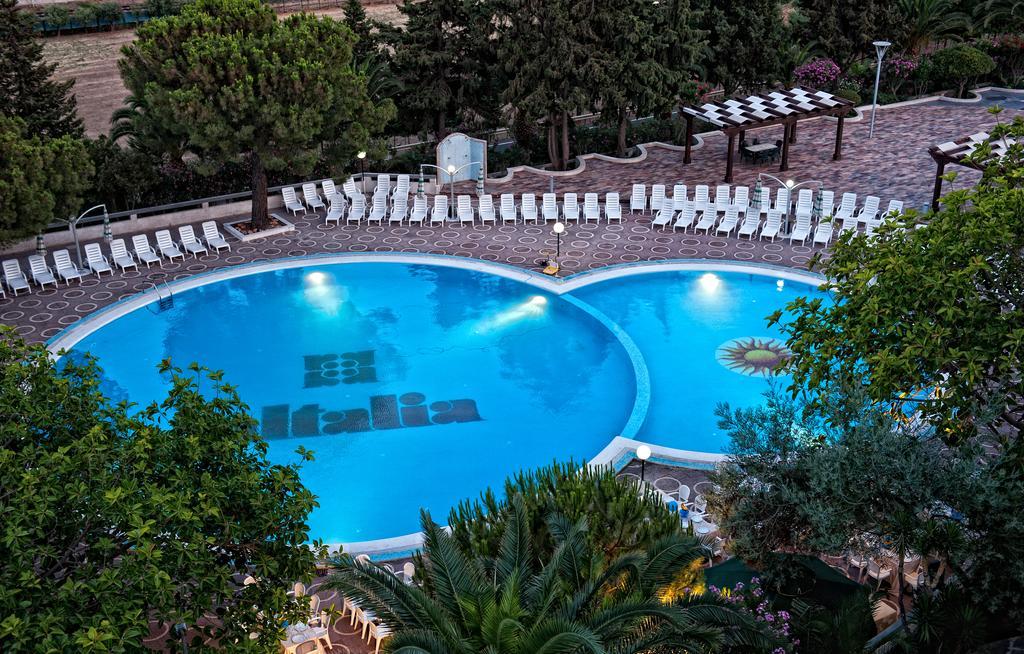 Hotel Villaggio Club Altalia Residence Brancaleone Extérieur photo